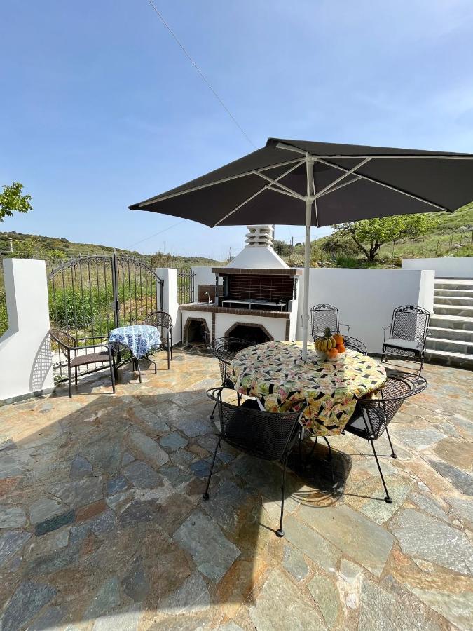 Villa Eftychia Serene Getaway With Hot Tub In A Quiet Location Kíssamos Dış mekan fotoğraf